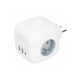 Rozdvojka SOLIGHT P110C kocka s USB – kocka spredu s USB