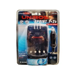 Nabíjačka batérií Uniross RC103150 2–4 AA/AAA s autoadaptérom – nabíjačka v balení